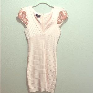 BEBE LIGHT PINK BANDAGE BODYCON DRESS XS